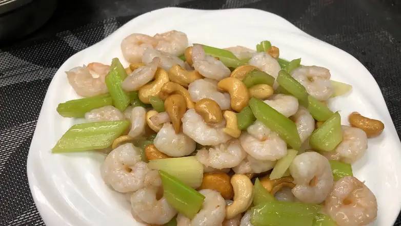 109. Sautéed Shrimp with Cashew Nuts 腰果蝦仁
